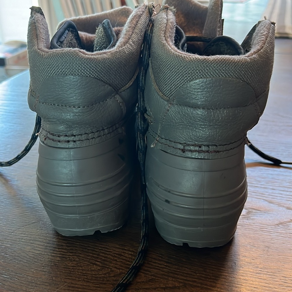 SOREL VINTAGE SNOWCREST Removable Liner Boots Sz M9/ W11 - Picture 2 of 10